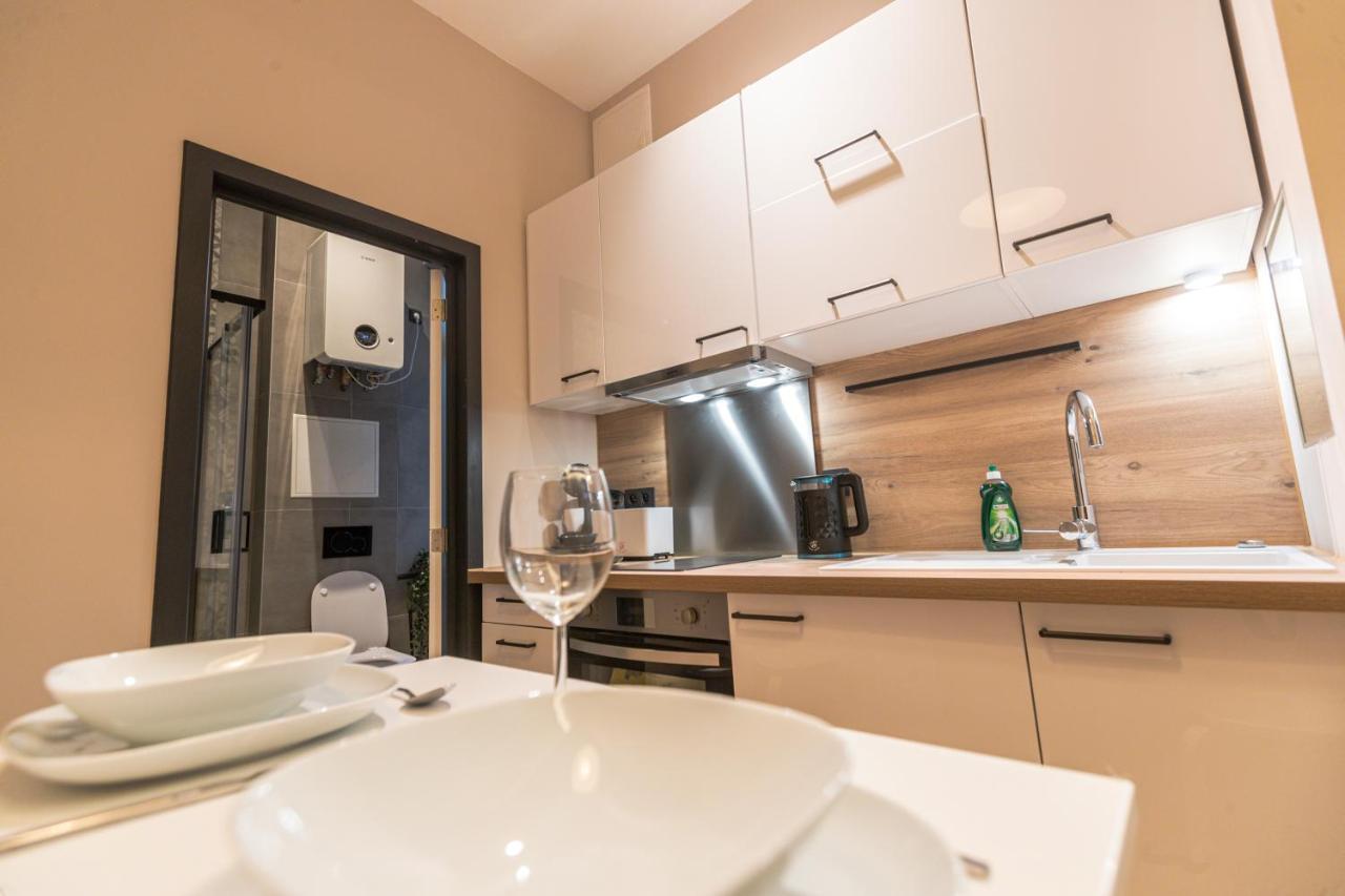 Golden Dove Luxury Aparts Bruselas Exterior foto