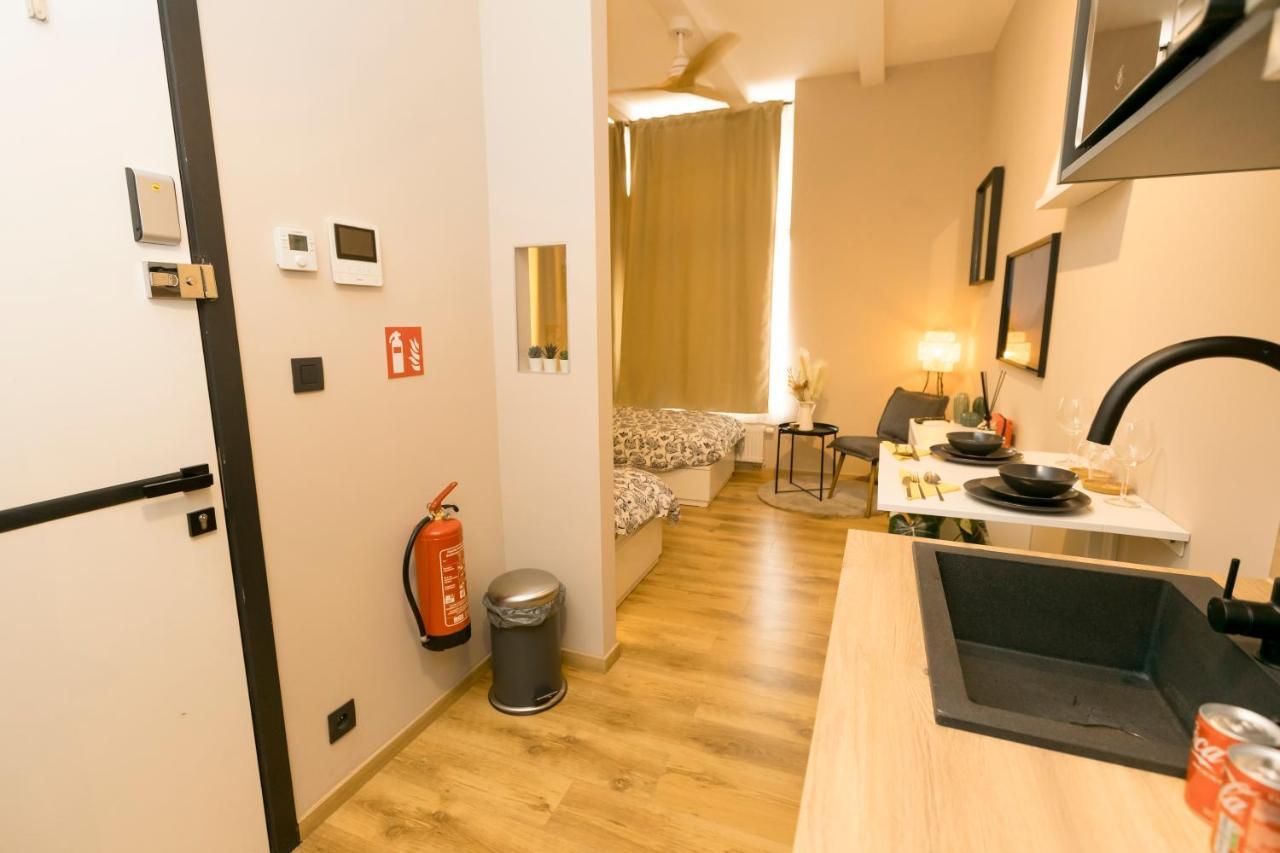 Golden Dove Luxury Aparts Bruselas Exterior foto